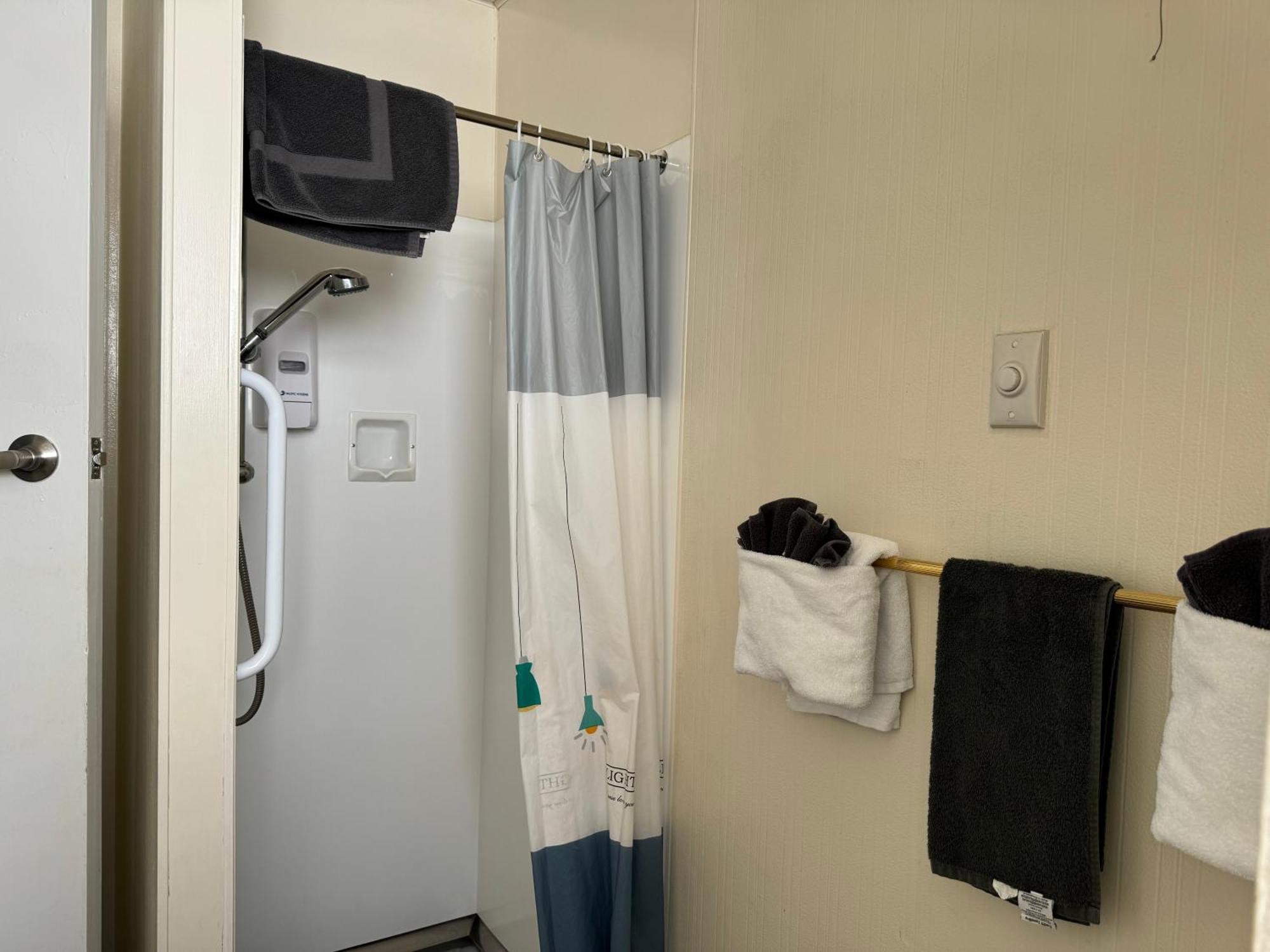 Diplomat Motel Christchurch Eksteriør billede